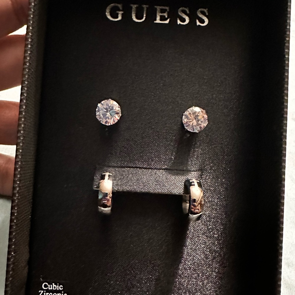 Guess- 2 pc earring set